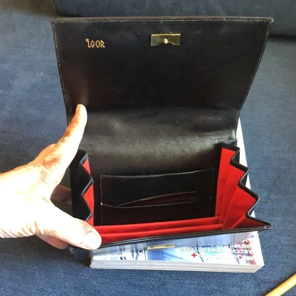 Stylish Small Handbag by Igor - Picture 4 of 5